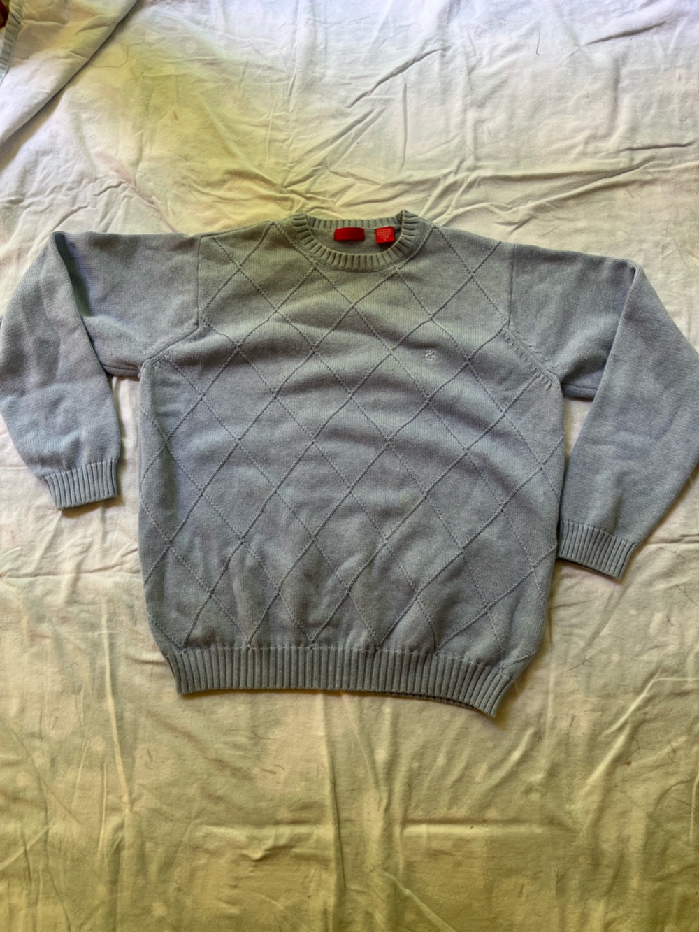 Izod Men’s Light Gray Diamond Knit Crewneck Sweater